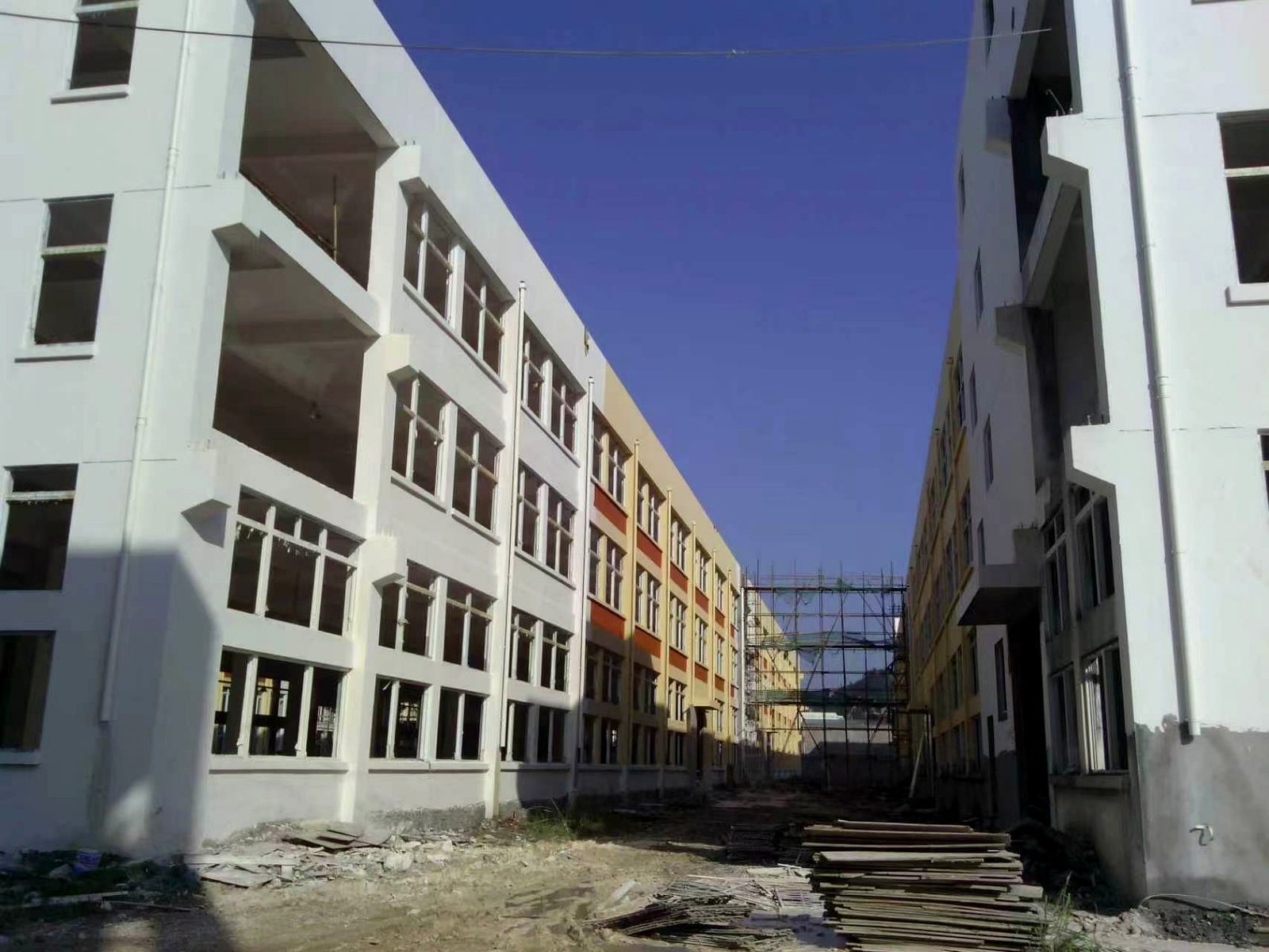 房屋建筑主体施工现场