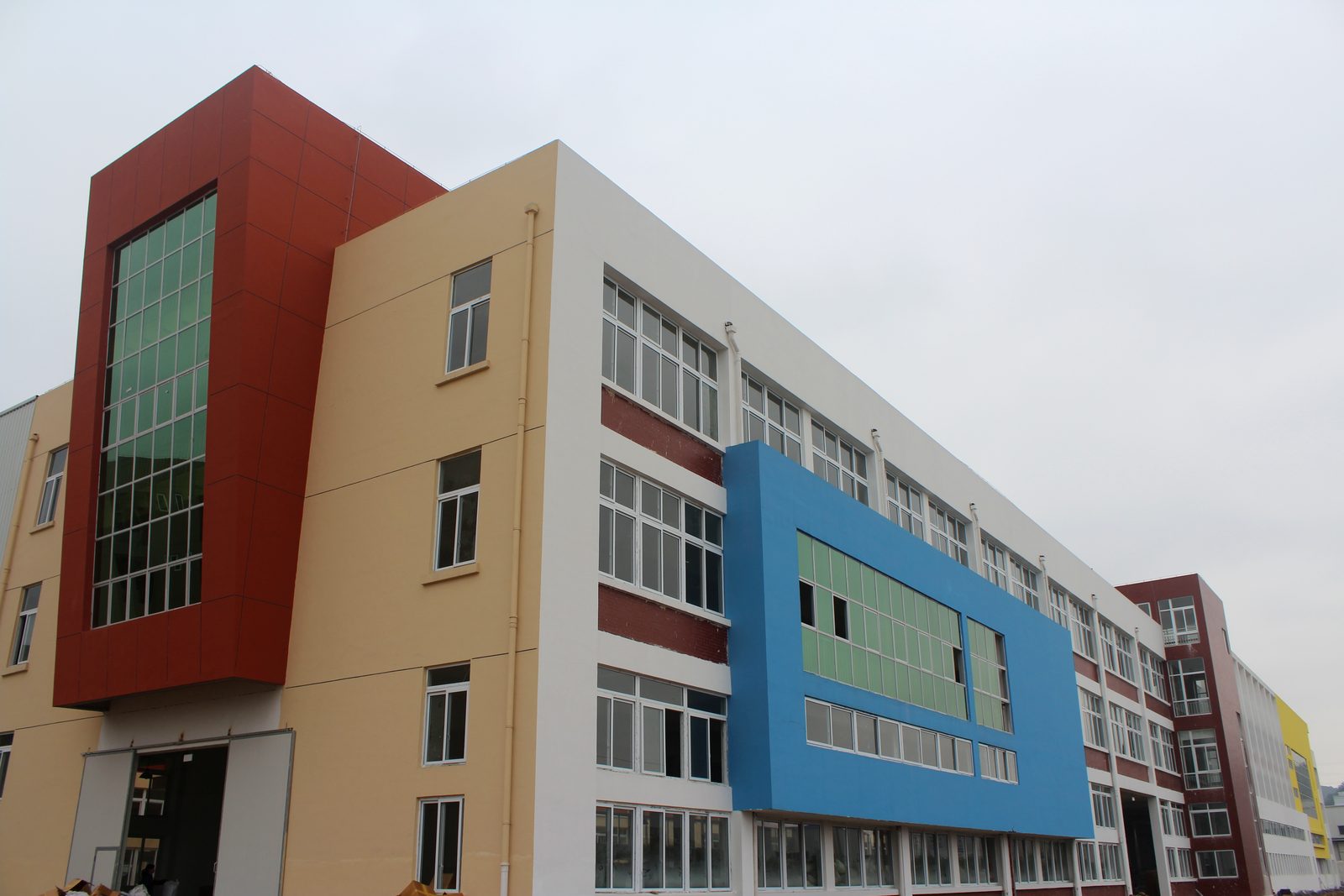 厂房建筑整体外立面
